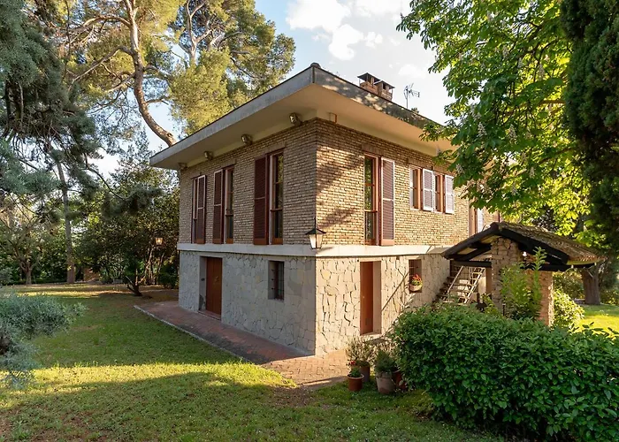 Villa Cipressi By Victoria Palace