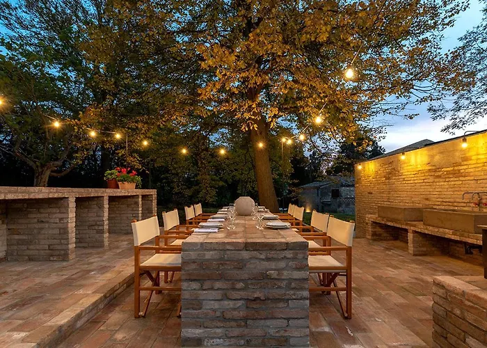 Cipressi By Victoria Palace Pésaro