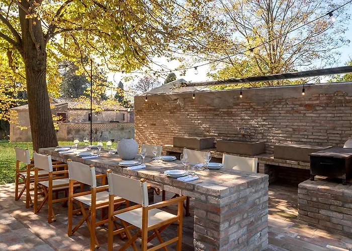 Cipressi By Victoria Palace Villa Pésaro